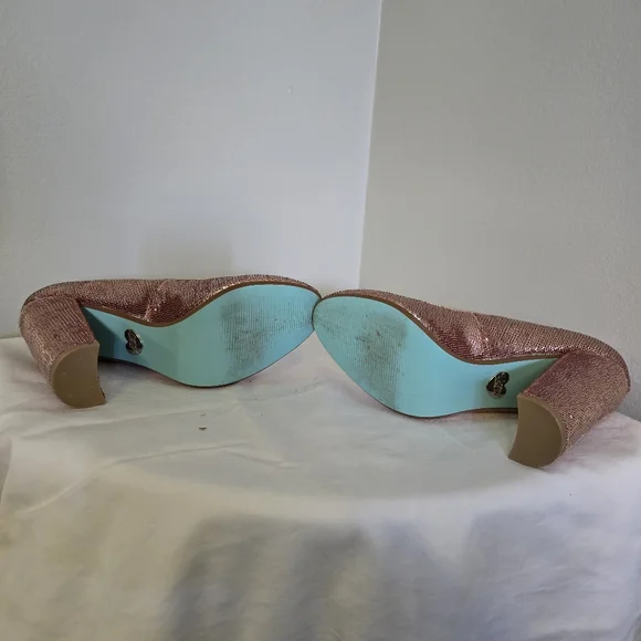 Rose pink sequin shoes - Picture 5 of 5